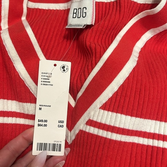 BDG Addison V Neck Ribbed Knit Sweater NWT bright Cherry Red fitted urban UO - Picture 5 of 9